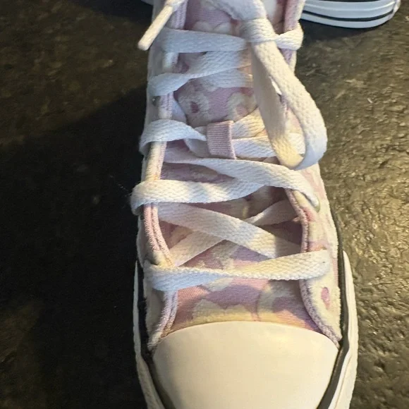 Converse GIRLS High-Tops - Light Pink Floral - Picture 2 of 4